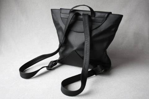 Modo - Lederrucksack von Olbrish b - Picture: A2
